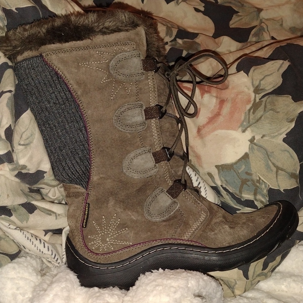 Privo By Clark’s Embroidered Suede Waterproof Mid Calf Lace Up Brown Boots 7.5